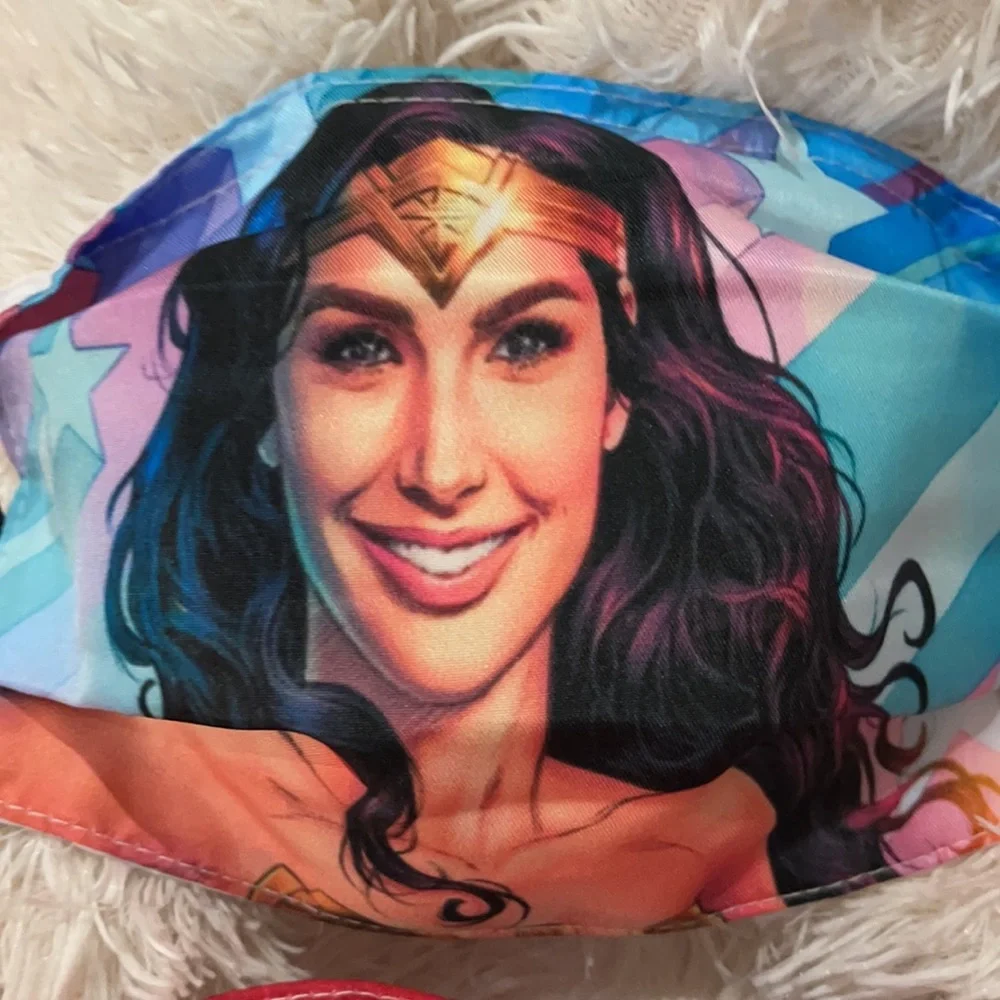 6/$20 New set/2 Wonder Woman face mask